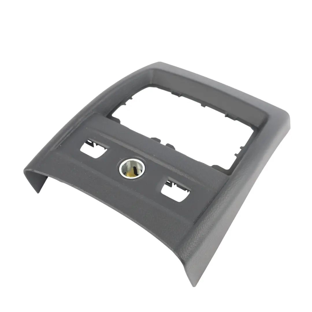 BMW F30 Moldura Central Consola Trasera Encendedor Negro - SKU 9222046 - Número de pieza 9222046