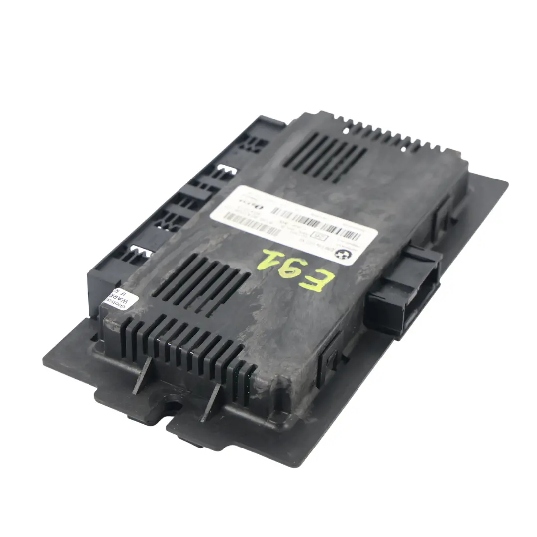 Light LED Module Footwell Unit Lear FRM3R PL2 to BMW E89 with Part number 9241006 BMW E89 Light LED Module Footwell Unit Lear FRM3R PL2 - SKU 9241006-1 - Part number 9241006