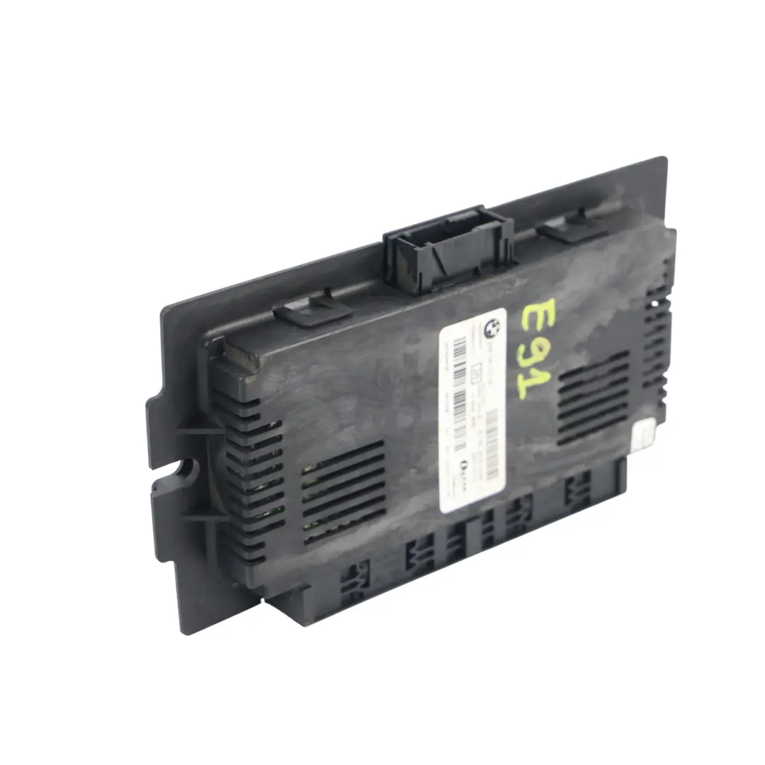 Light LED Module Footwell Unit Lear FRM3R PL2 to BMW E89 with Part number 9241006 BMW E89 Light LED Module Footwell Unit Lear FRM3R PL2 - SKU 9241006-1 - Part number 9241006