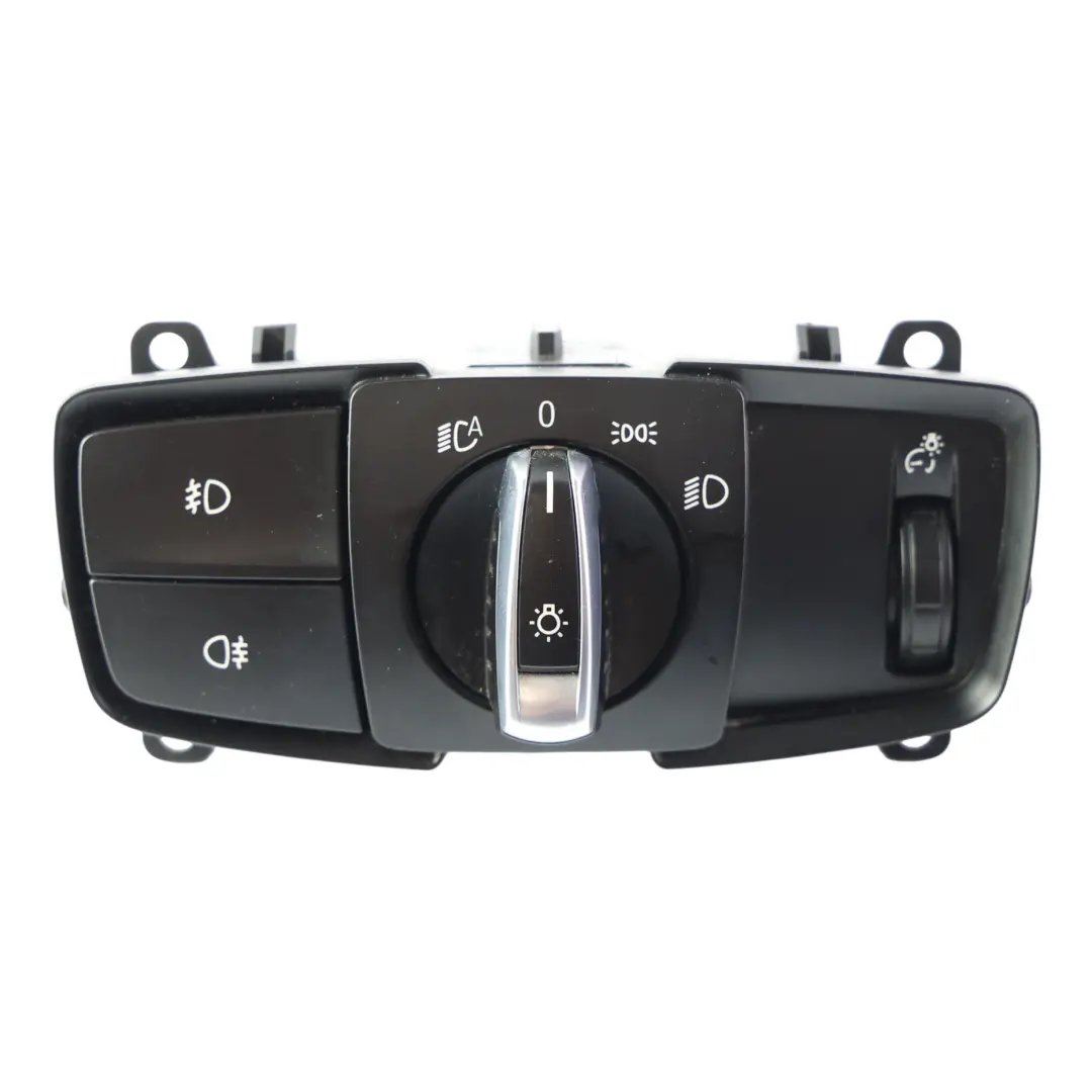 Przełącznik Świateł Panel Sterowania Światłami do BMW F15 F16 F45 F46 o numerze 9311727 BMW F15 F16 F45 F46 Przełącznik Świateł Panel Sterowania Światłami - SKU 9311727 - Numer Części 9311727