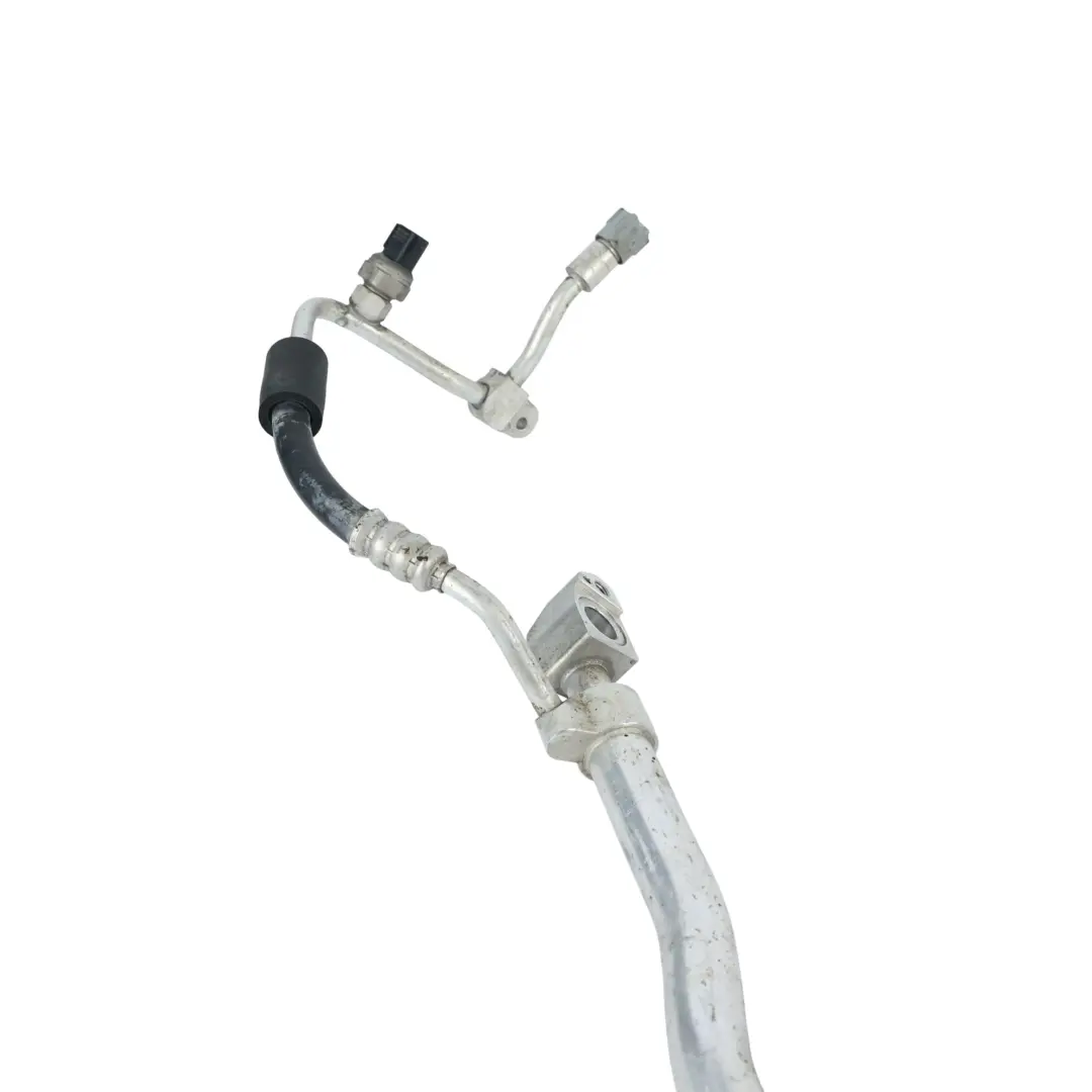 Tubo Linea Refrigerante Climatizzatore per BMW G20 G21 G22 G23 G26 G42 con numero di parte 9395469 BMW G20 G21 G22 G23 G26 G42 Tubo Linea Refrigerante Climatizzatore - SKU 9395469 - Numero di parte 9395469