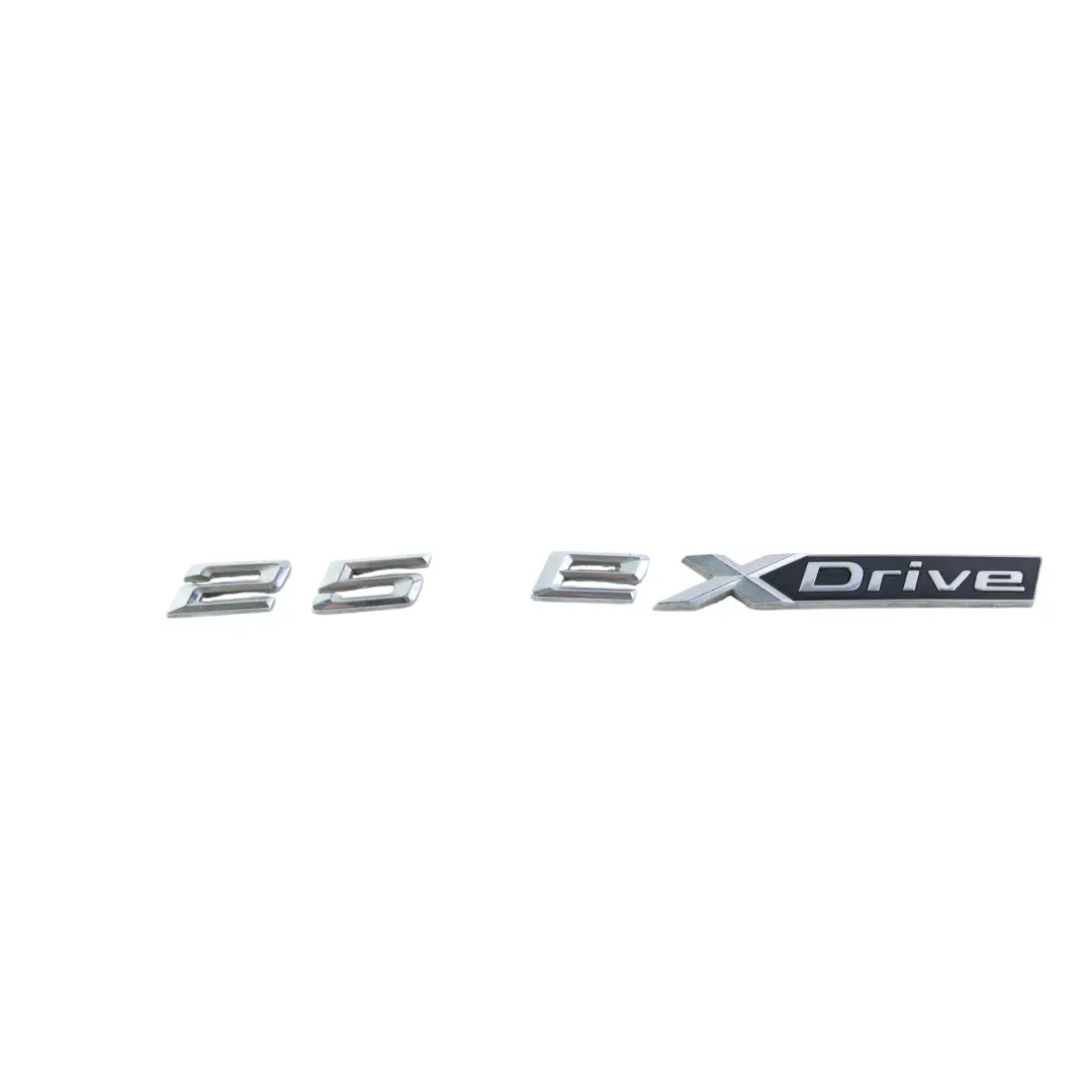 BMW X1 U11 25 eX Insigne Badge Coffre xDrive Adhésif 8077409 - SKU 9450491 - Numéro de pièce 9450491
