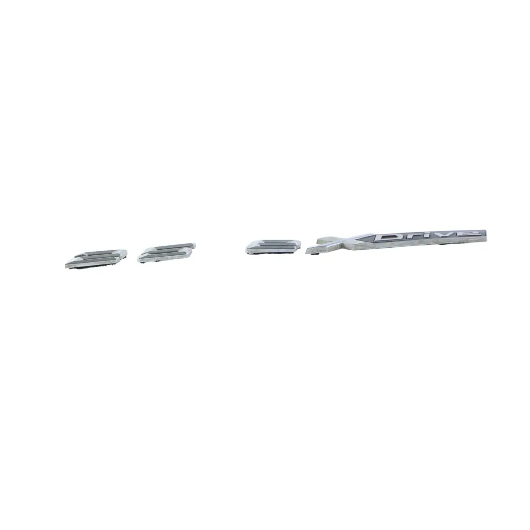 BMW X1 U11 25 eX Kofferraum Schriftzug Emblem Aufkleber xDrive 8077409 - SKU 9450491 - Teilenummer 9450491