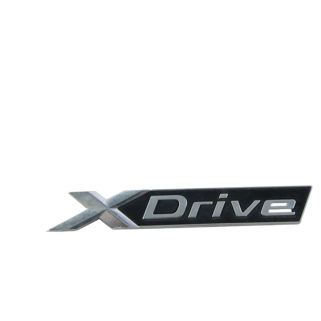 Insigne Badge Coffre xDrive Adhésif 8077409 pour BMW X1 U11 25 eX à propos du numéro de pièce 9450491 BMW X1 U11 25 eX Insigne Badge Coffre xDrive Adhésif 8077409 - SKU 9450491 - Numéro de pièce 9450491