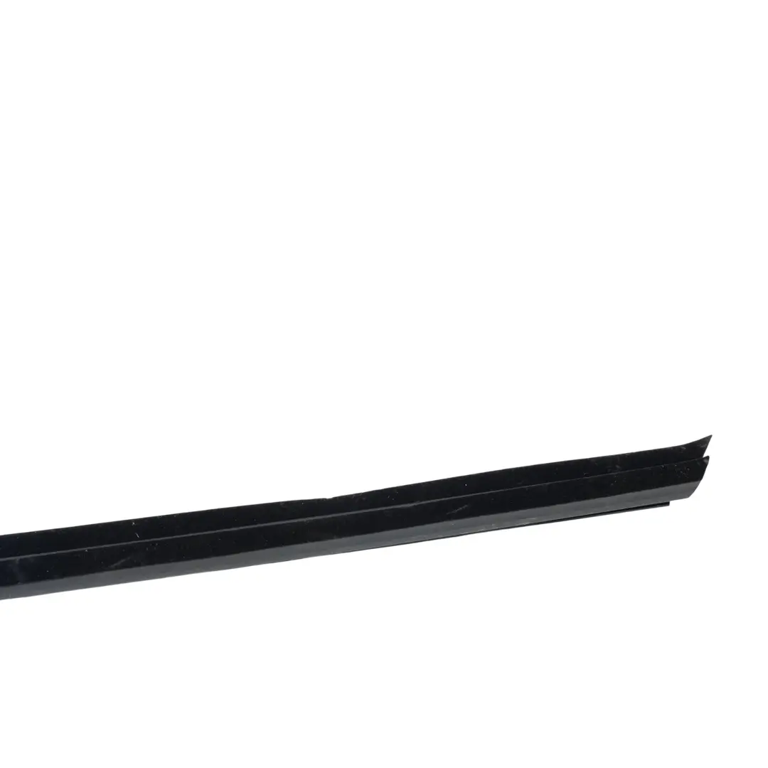 BMW X1 U11 Joint Étanchéité Vitre Porte Avant Gauche - SKU 9451513 - Numéro de pièce 9451513