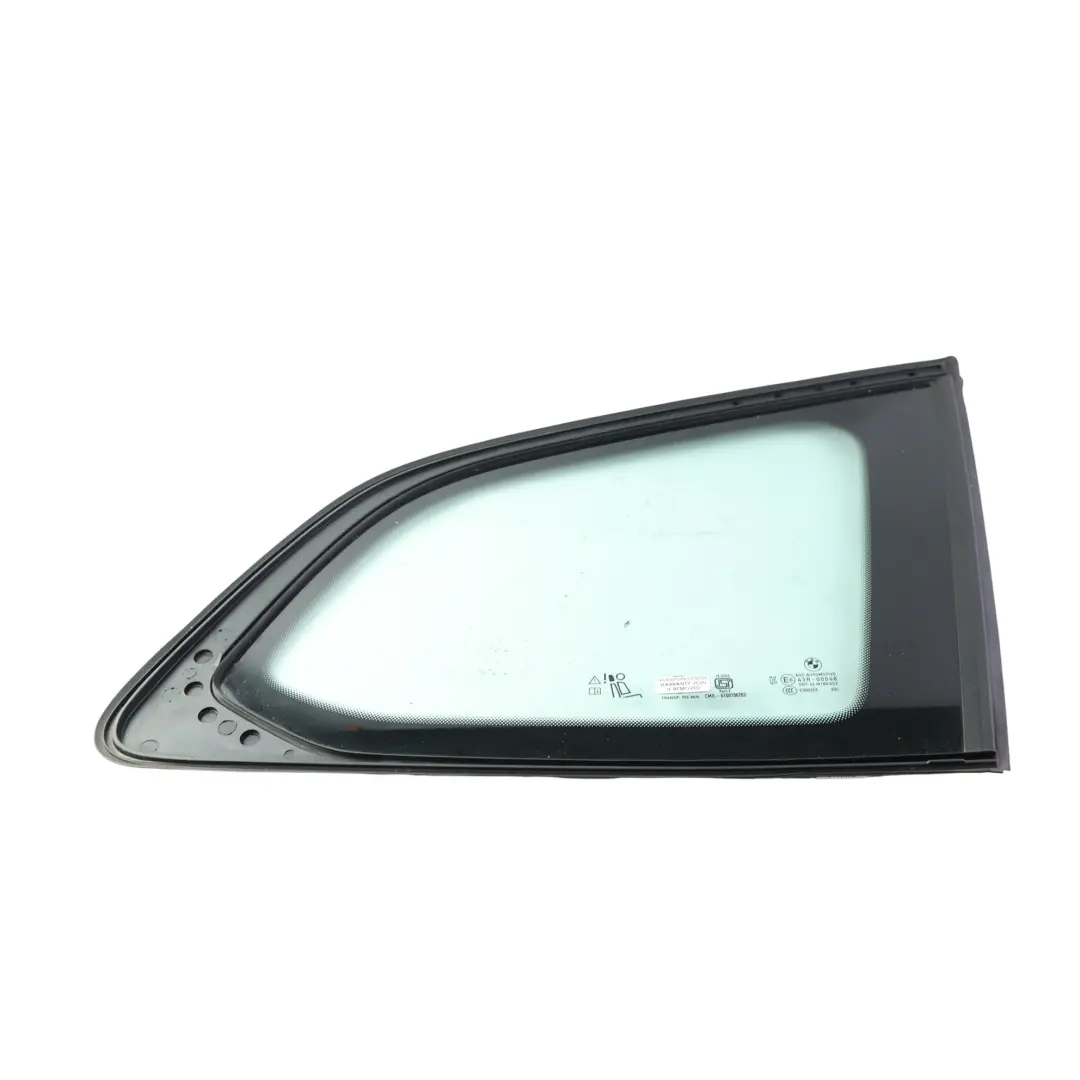 Ventanilla Fija Lateral Cristal Trasero Derecho AS2 para BMW X1 U11 con número de pieza 9451574 BMW X1 U11 Ventanilla Fija Lateral Cristal Trasero Derecho AS2 - SKU 9451574 - Número de pieza 9451574