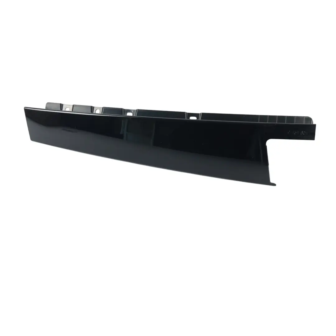 Türverkleidung Dichtung Hinten Glänzend Schwarz für BMW X1 U11 mit Teilenummer 9451601 BMW X1 U11 Türverkleidung Dichtung Hinten Glänzend Schwarz - SKU 9451601 - Teilenummer 9451601