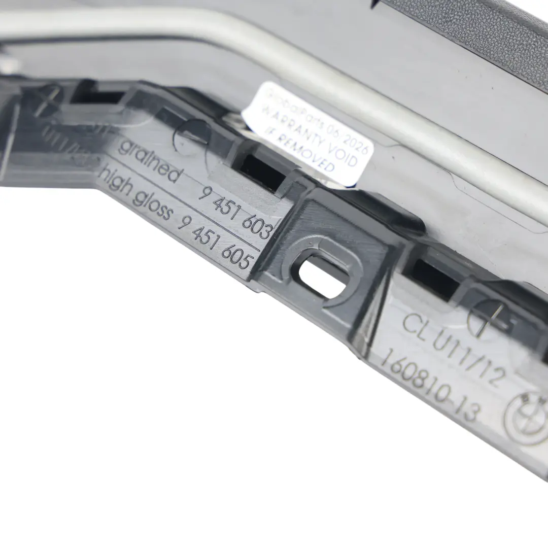 Garniture Montant C Panneau Porte Arrière Gauche Brillant pour BMW X1 U11 à propos du numéro de pièce 9451605 BMW X1 U11 Garniture Montant C Panneau Porte Arrière Gauche Brillant - SKU 9451605 - Numéro de pièce 9451605