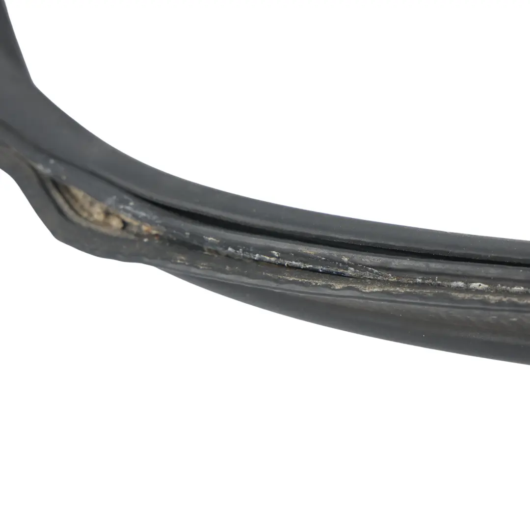 Uszczelka Pokrywy Klapy Bagażnika do BMW G20 G20 LCI G28 G80 o numerze 9465400 BMW G20 G20 LCI G28 G80 Uszczelka Pokrywy Klapy Bagażnika - SKU 9465400 - Numer Części 9465400