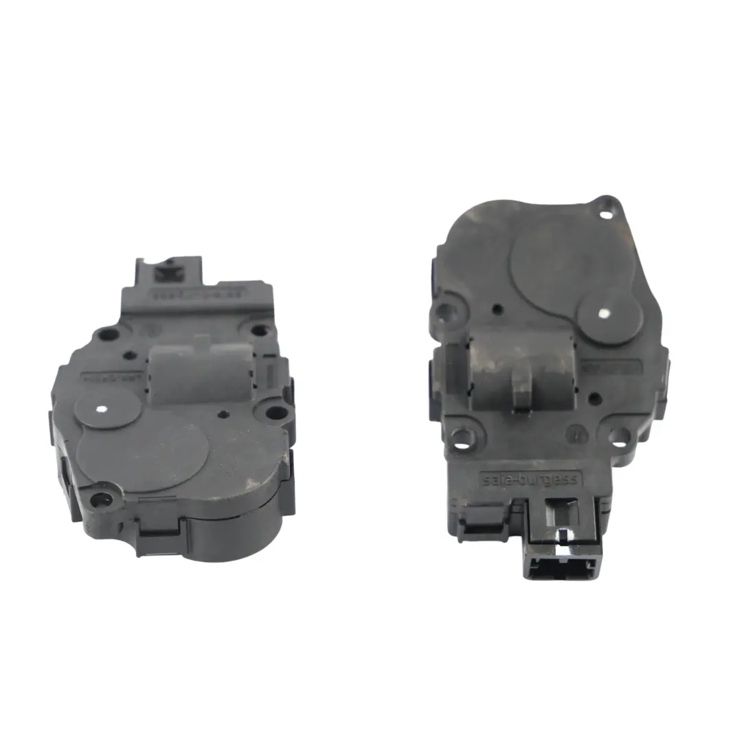 Serwomotor Klapy Nagrzewnicy SET X2 do Porsche Cayenne 92A o numerze 95861251100 Porsche Cayenne 92A Serwomotor Klapy Nagrzewnicy SET X2 - SKU 95861251100-2 - Numer Części 95861251100