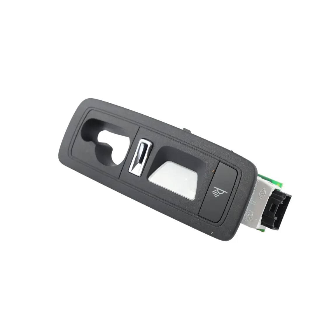 Luz Lectura Interior Trasera Derecha Negra para Porsche Cayenne 92A con número de pieza 95863229211 Porsche Cayenne 92A Luz Lectura Interior Trasera Derecha Negra - SKU 95863229211 - Número de pieza 95863229211