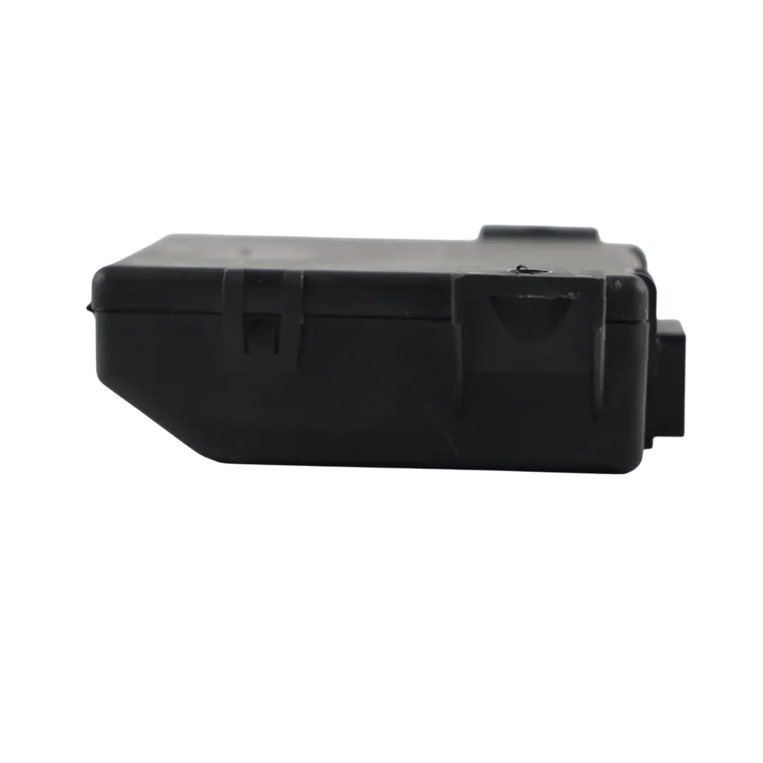 Porsche Macan 95B Body Gateway Module ECU Control Unit - SKU 95B907530L - Part number 95B907530L