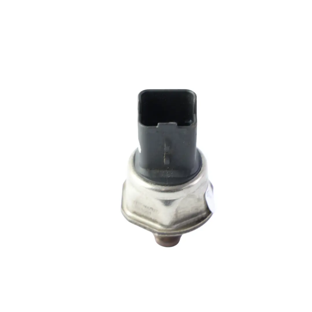 Sensore Pressione Rail Carburante 1.4 1.6 HDi per Peugeot 207 3008 5008 con numero di parte 9655465480 Peugeot 207 3008 5008 Sensore Pressione Rail Carburante 1.4 1.6 HDi - SKU 9655465480 - Numero di parte 9655465480