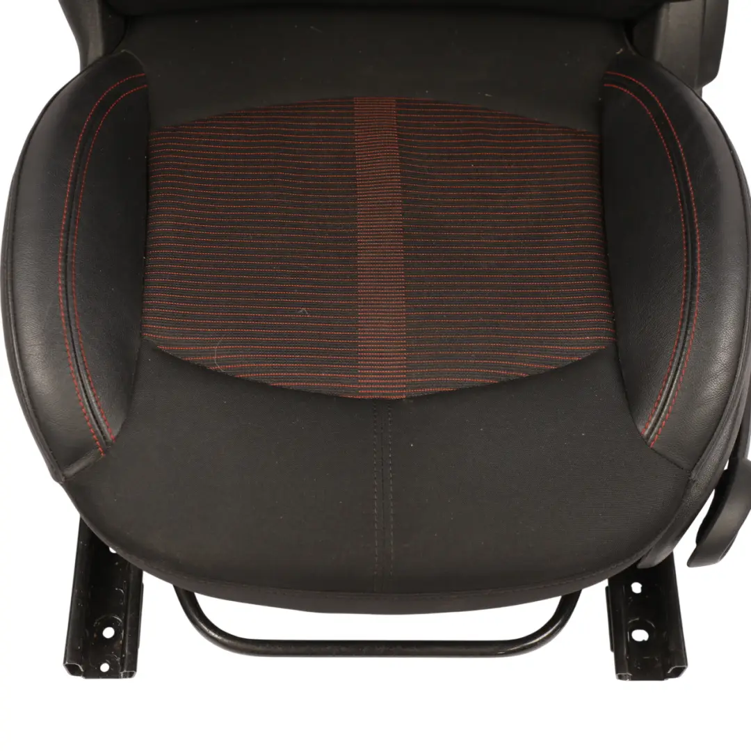 Siège avant Mini R60 Countryman gauche Sport Cloth Leather Parallel Lines Red pour à propos du numéro de pièce 9805155 Siège avant Mini R60 Countryman gauche Sport Cloth Leather Parallel Lines Red - SKU 9805155-2 - Numéro de pièce 9805155
