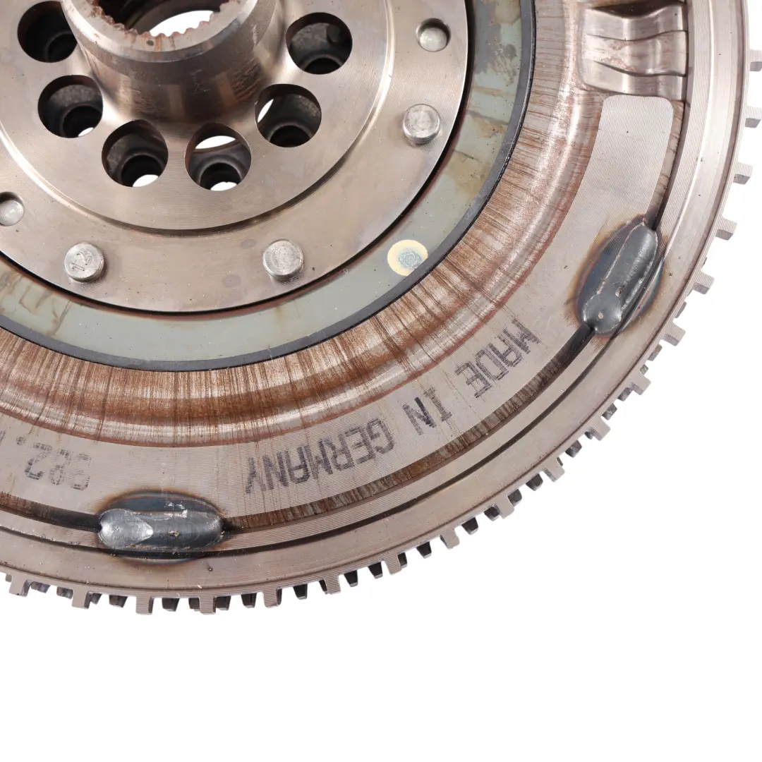 Volant Moteur Bi-Masse 2.0 Essence pour Porsche Boxster 982 à propos du numéro de pièce 982105264 Porsche Boxster 982 Volant Moteur Bi-Masse 2.0 Essence - SKU 982105264 - Numéro de pièce 982105264