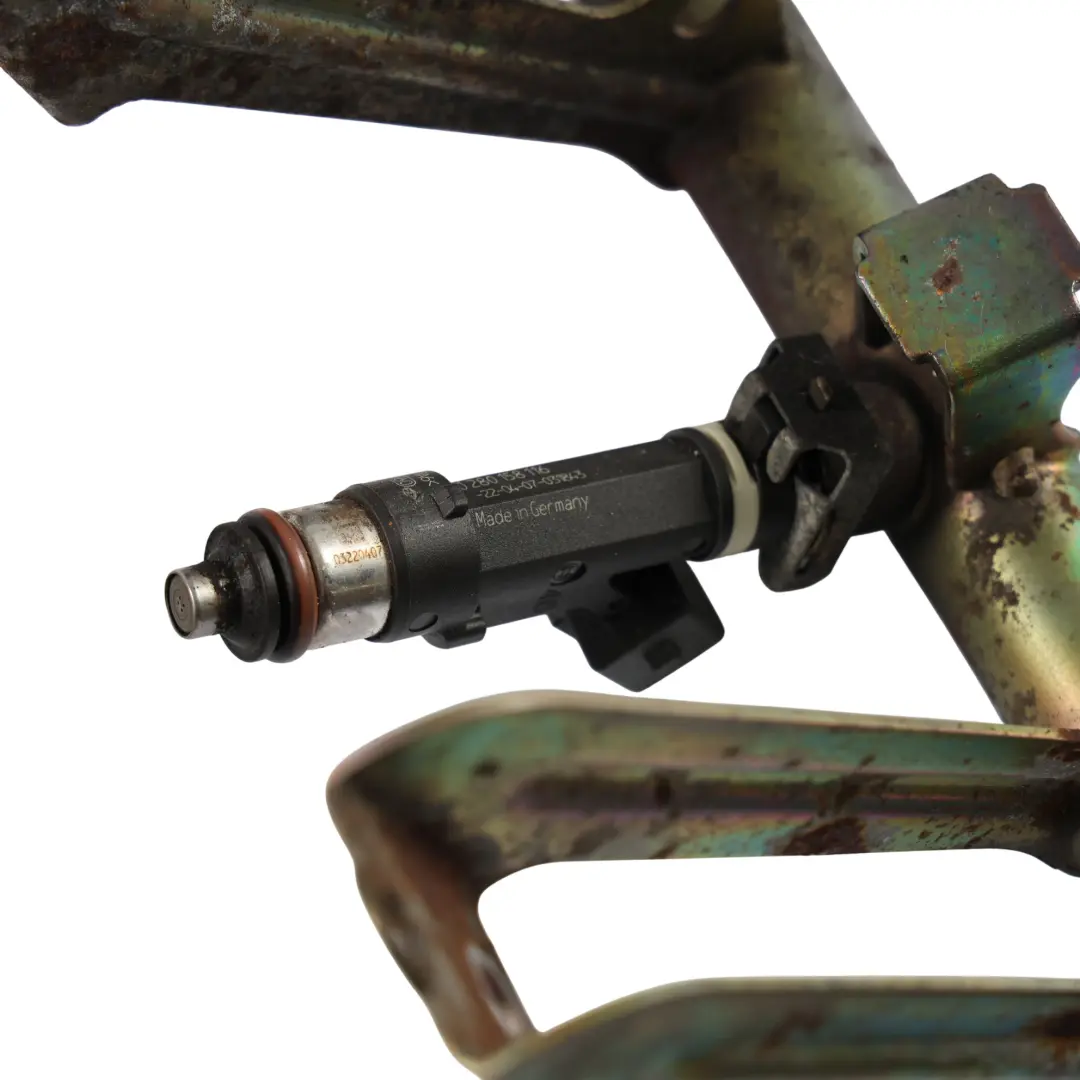 Collettore Rampa Iniezione Carburante per Porsche Cayman 987 con numero di parte 98711003101 Porsche Cayman 987 Collettore Rampa Iniezione Carburante - SKU 98711003101 - Numero di parte 98711003101