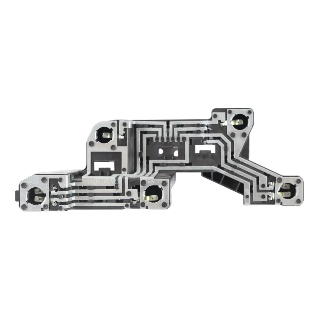 Support Douille Ampoule Feu Arrière Droit pour Porsche Cayman 987 à propos du numéro de pièce 98763145402 Porsche Cayman 987 Support Douille Ampoule Feu Arrière Droit - SKU 98763145402 - Numéro de pièce 98763145402