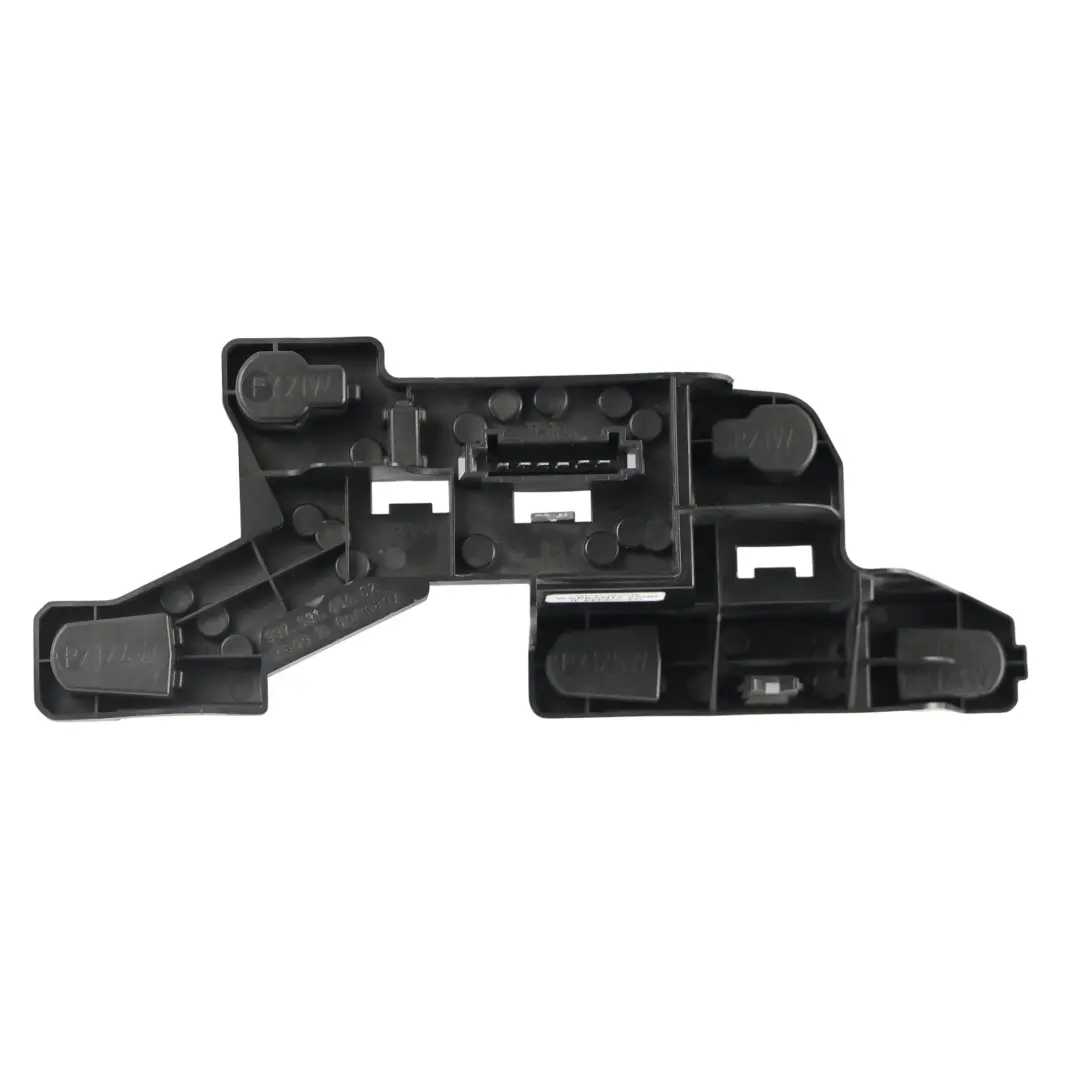 Supporto Portalampada Fanale Posteriore Destro per Porsche Cayman 987 con numero di parte 98763145402 Porsche Cayman 987 Supporto Portalampada Fanale Posteriore Destro - SKU 98763145402 - Numero di parte 98763145402