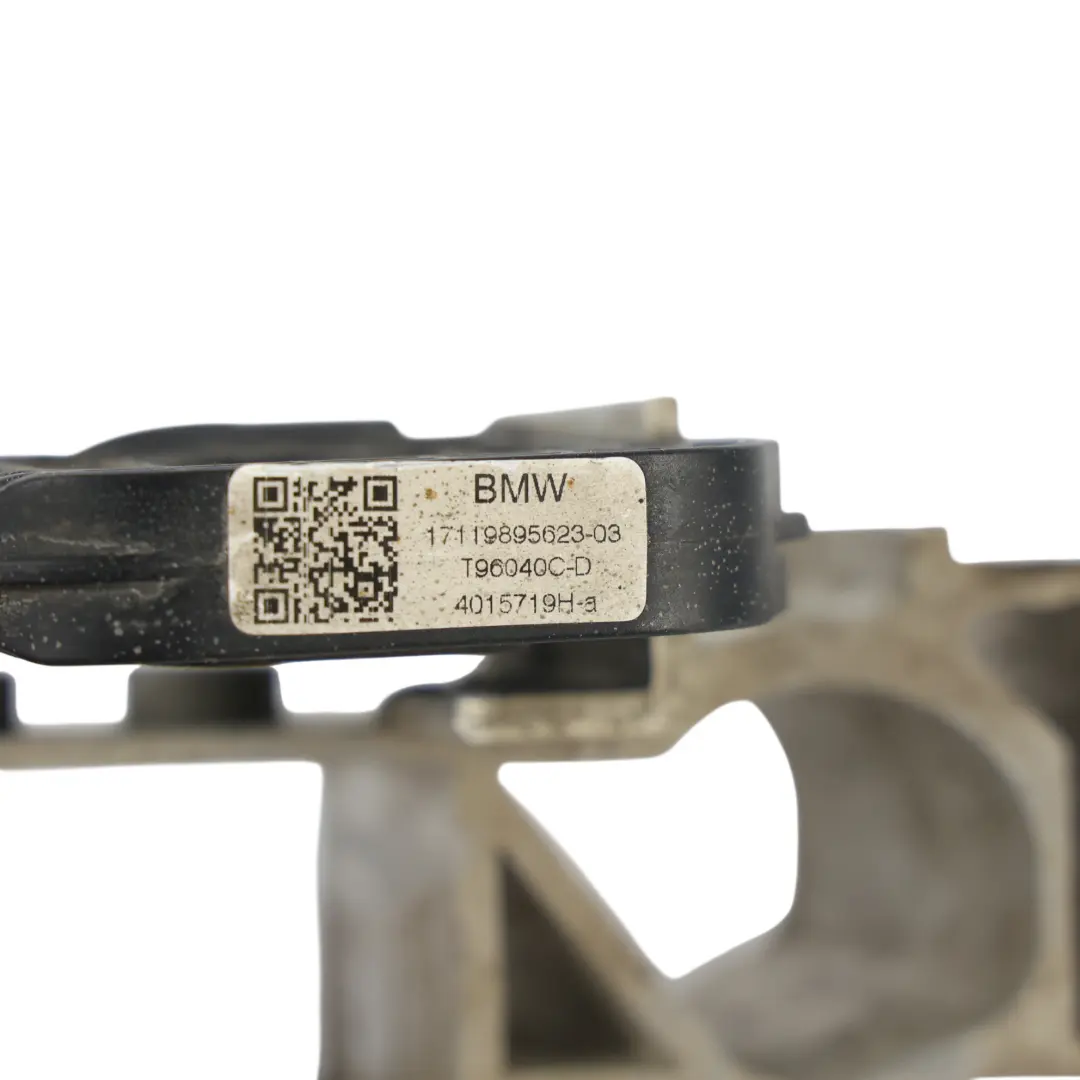 Supporto Staffa Radiatore Sinistro per BMW G21 i4 G26 G80 M3 G83 M4 con numero di parte 9895623 BMW G21 i4 G26 G80 M3 G83 M4 Supporto Staffa Radiatore Sinistro - SKU 9895623 - Numero di parte 9895623