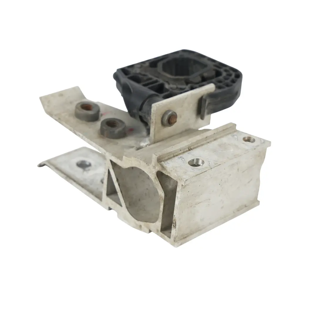 Staffa Supporto Radiatore Destro per BMW G21 i4 G26 G80 M3 G83 M4 con numero di parte 9895624 BMW G21 i4 G26 G80 M3 G83 M4 Staffa Supporto Radiatore Destro - SKU 9895624 - Numero di parte 9895624
