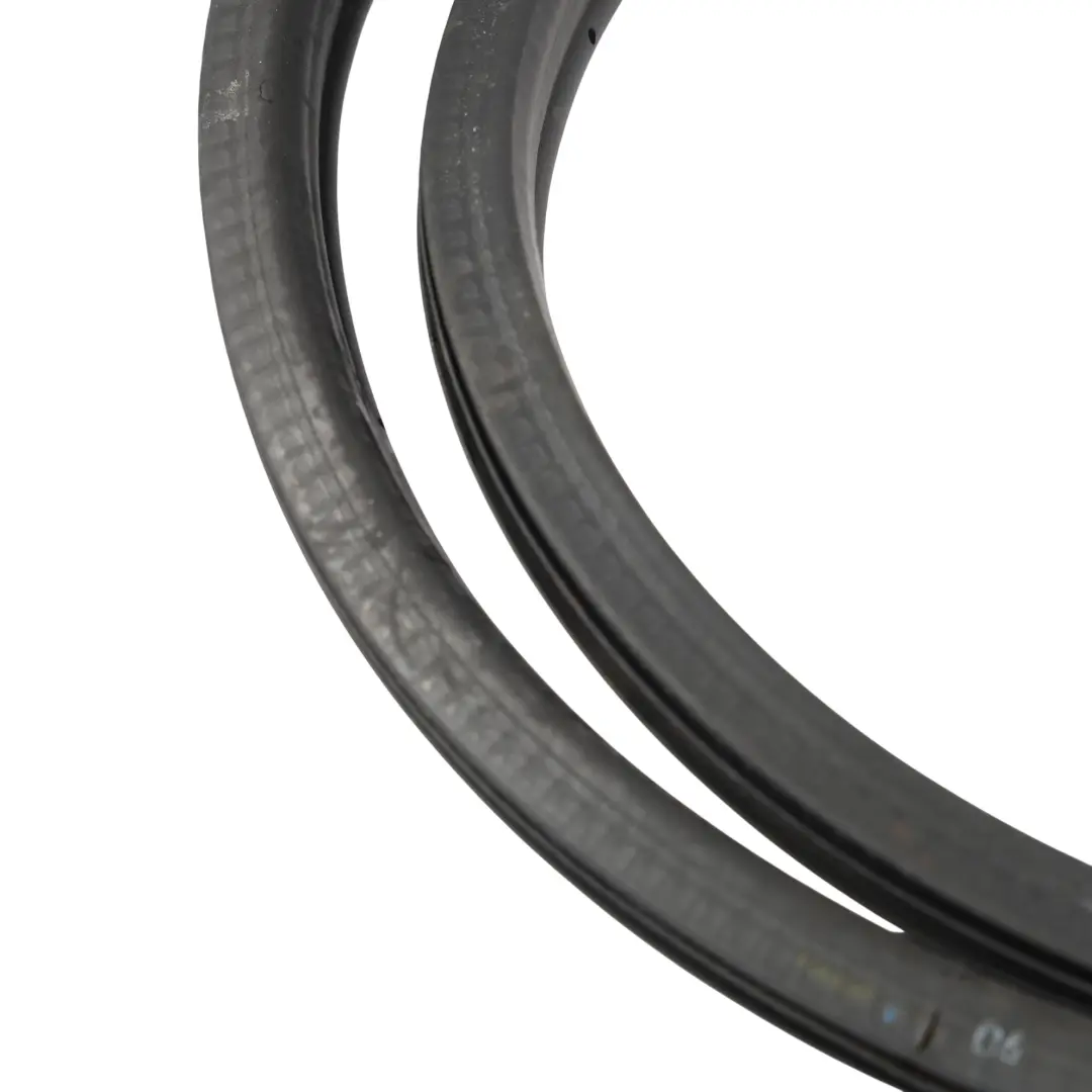 Guarnizione Gomma Cofano Anteriore per Porsche 718 Boxster 982 con numero di parte 99151161103 Porsche 718 Boxster 982 Guarnizione Gomma Cofano Anteriore - SKU 99151161103 - Numero di parte 99151161103