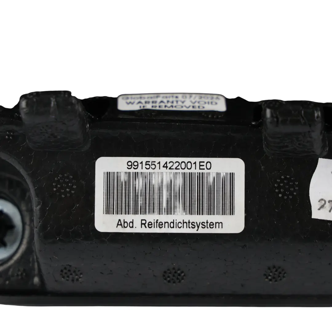 Copertura Sigillante Pneumatici Nero per Porsche 718 Boxster 982 con numero di parte 99155142200 Porsche 718 Boxster 982 Copertura Sigillante Pneumatici Nero - SKU 99155142200 - Numero di parte 99155142200