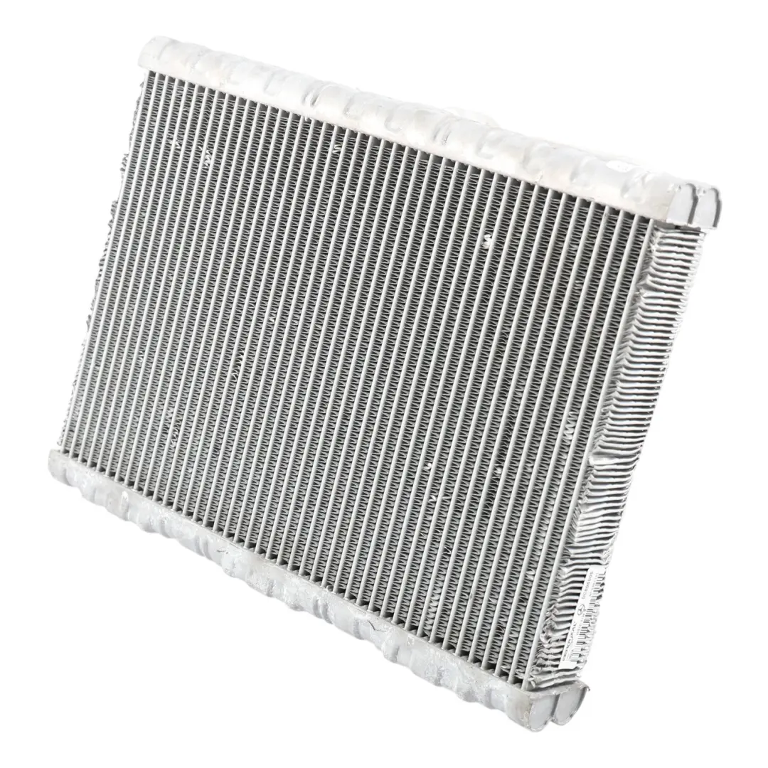 Valvola Espansione Scambiatore Calore Climatizzatore per Mercedes W447 con numero di parte A0008304801 Mercedes W447 Valvola Espansione Scambiatore Calore Climatizzatore - SKU A0008304801 - Numero di parte A0008304801