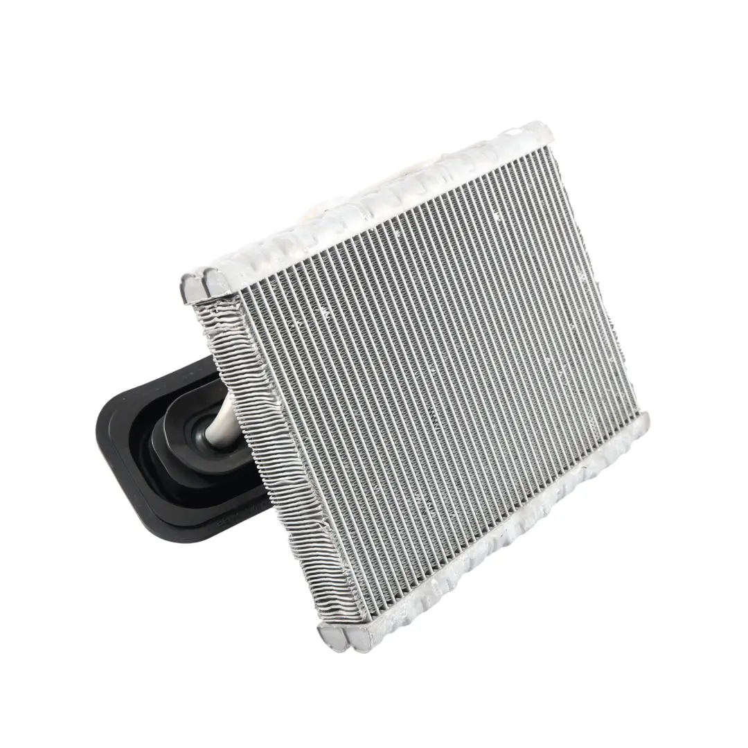 Valvola Espansione Scambiatore Calore Climatizzatore per Mercedes W447 con numero di parte A0008304801 Mercedes W447 Valvola Espansione Scambiatore Calore Climatizzatore - SKU A0008304801 - Numero di parte A0008304801