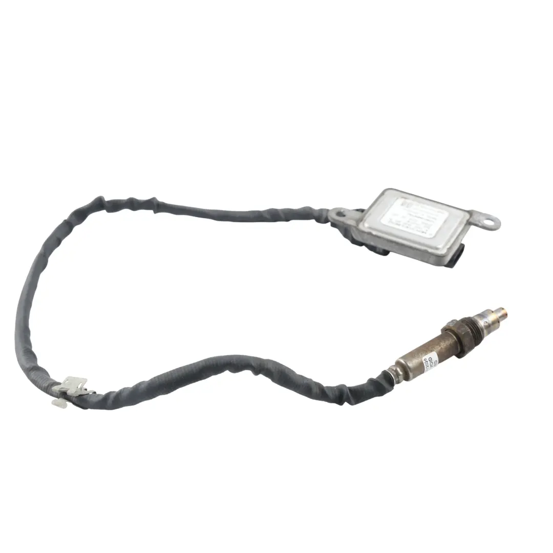 Exhaust NOX Lambda Oxygen Sensor Probe Front to Mercedes C205 W205 with Part number A0009058511 Mercedes C205 W205 Exhaust NOX Lambda Oxygen Sensor Probe Front - SKU RHD-A0009058511 - Part number A0009058511