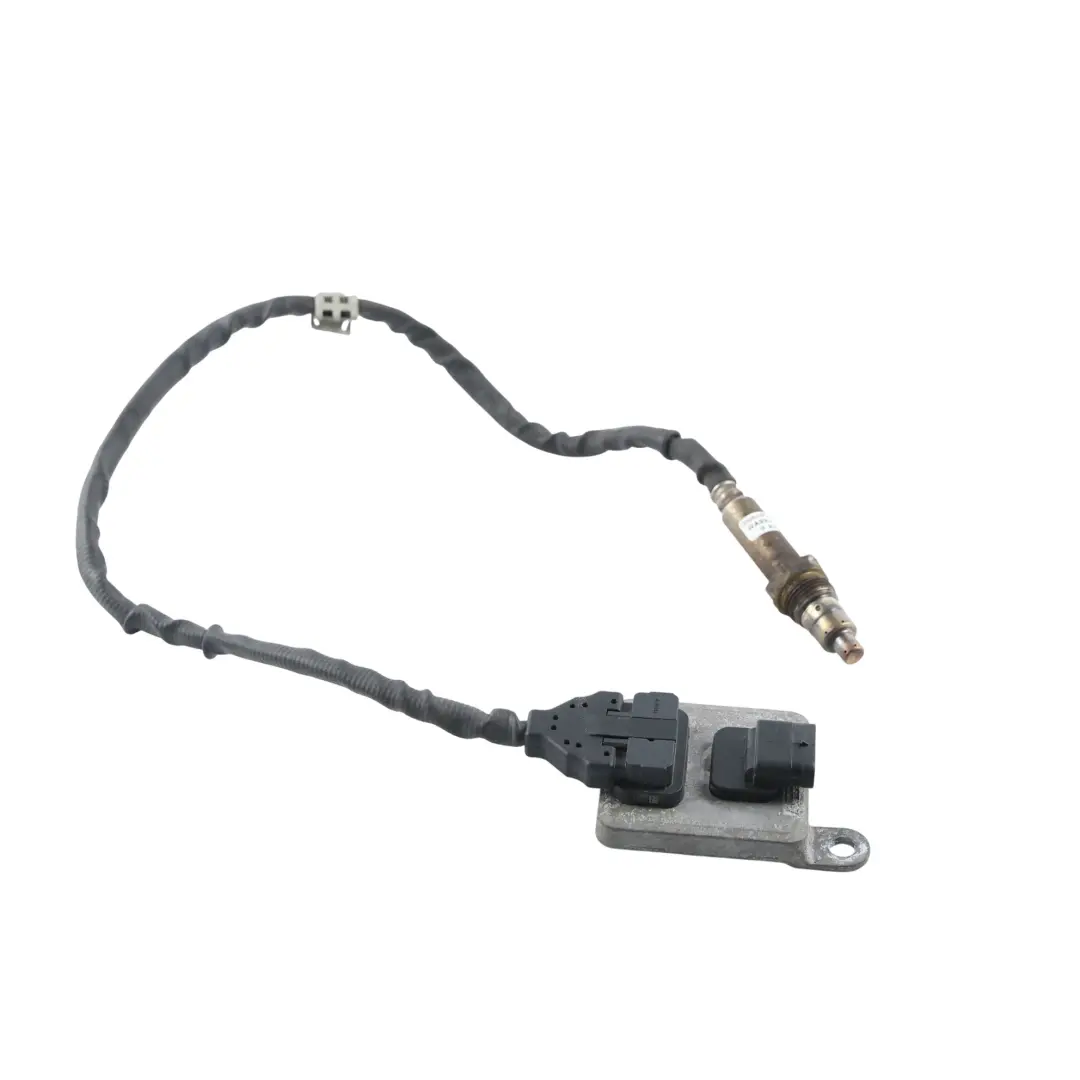 Exhaust NOX Lambda Oxygen Sensor Probe Front to Mercedes C205 W205 with Part number A0009058511 Mercedes C205 W205 Exhaust NOX Lambda Oxygen Sensor Probe Front - SKU RHD-A0009058511 - Part number A0009058511
