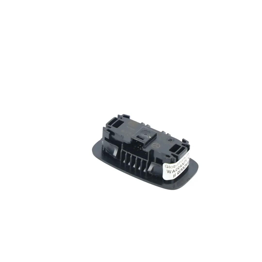 Luz Cortesía Lectura Techo Interior Delantera para Mercedes W205 con número de pieza A0009061003 Mercedes W205 Luz Cortesía Lectura Techo Interior Delantera - SKU A0009061003 - Número de pieza A0009061003