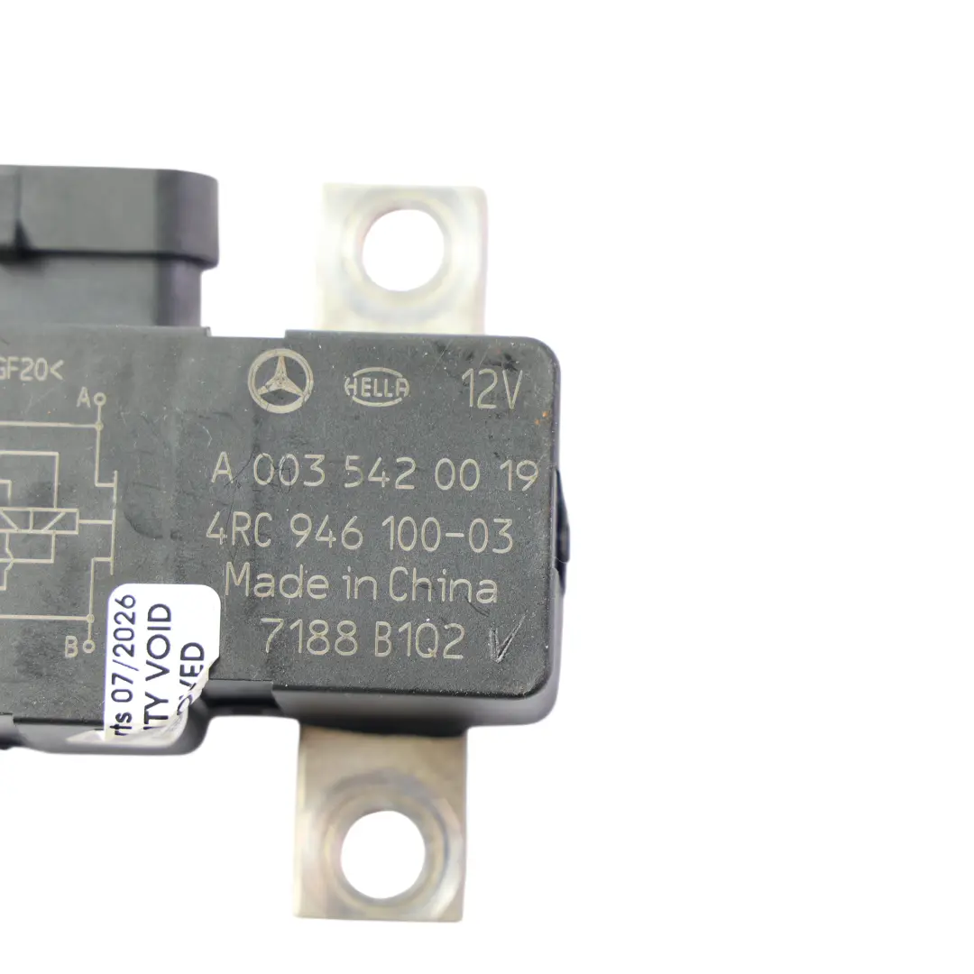 Relé Batería Fusible Unidad Control Módulo para Mercedes W204 con número de pieza A0035420019 Mercedes W204 Relé Batería Fusible Unidad Control Módulo - SKU A0035420019 - Número de pieza A0035420019