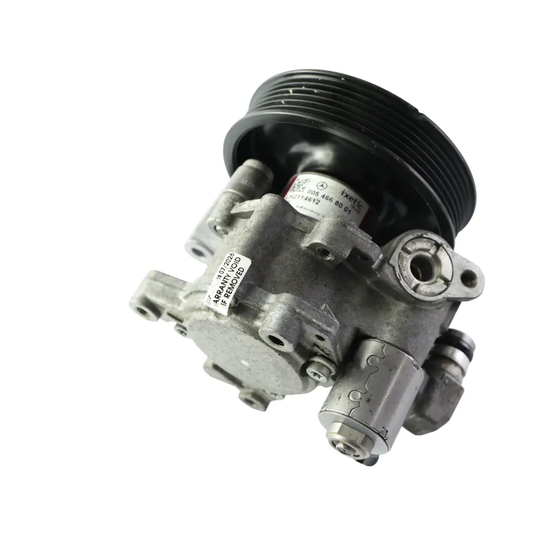 Hydraulikpumpe Servolenkung für Mercedes W204 C207 mit Teilenummer A0054668001 Mercedes W204 C207 Hydraulikpumpe Servolenkung - SKU A0054668001 - Teilenummer A0054668001