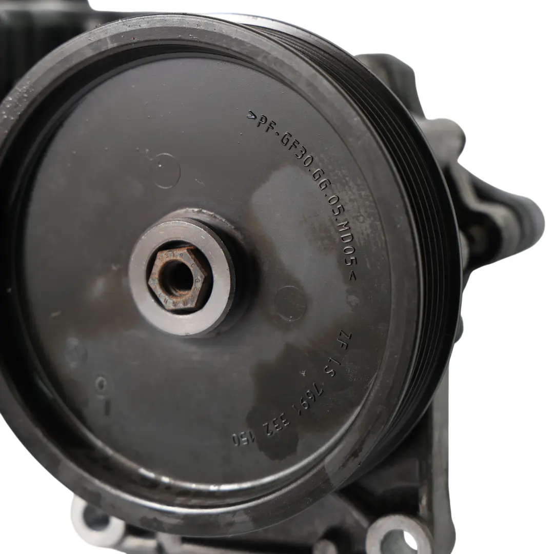 OM651 Diesel Pompa Del Servosterzo A0064664701 per Mercedes W212 con numero di parte A0064662601 Mercedes W212 OM651 Diesel Pompa Del Servosterzo A0064664701 - SKU A0064662601 - Numero di parte A0064662601