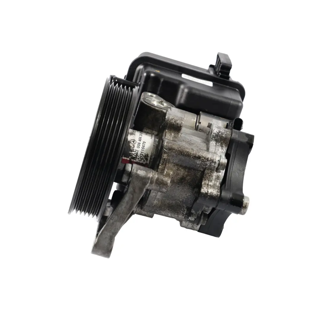 Steering Pump Mercedes W204 OM651 Diesel Mechanical Oil Unit to Power with Part number A0064662601 Power Steering Pump Mercedes W204 OM651 Diesel Mechanical Oil Unit - SKU A0064662601 - Part number A0064662601
