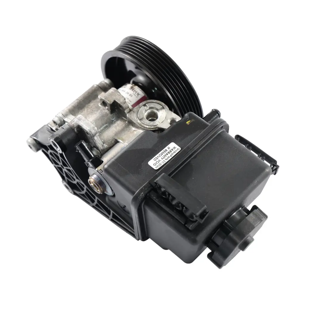 OM651 Diesel Lenkhilfepumpe Servopumpe Hydraulikpump für Mercedes W204 mit Teilenummer A0064662601 Mercedes W204 OM651 Diesel Lenkhilfepumpe Servopumpe Hydraulikpump - SKU A0064662601 - Teilenummer A0064662601
