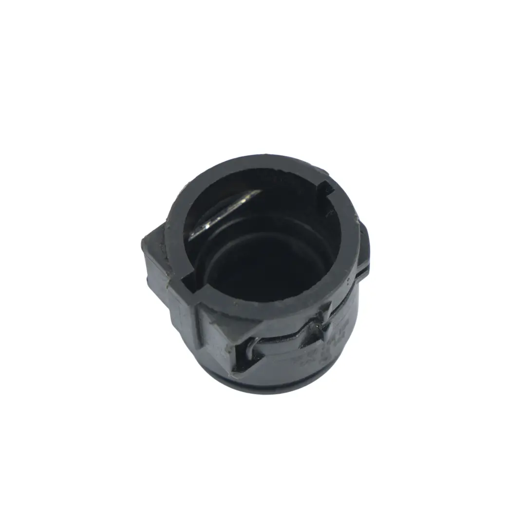 Zatrzask Złącza Przewodu Chłodnicy Zbiornika do Mercedes W177 o numerze A0079979089 Mercedes W177 Zatrzask Złącza Przewodu Chłodnicy Zbiornika - SKU A0079979089 - Numer Części A0079979089