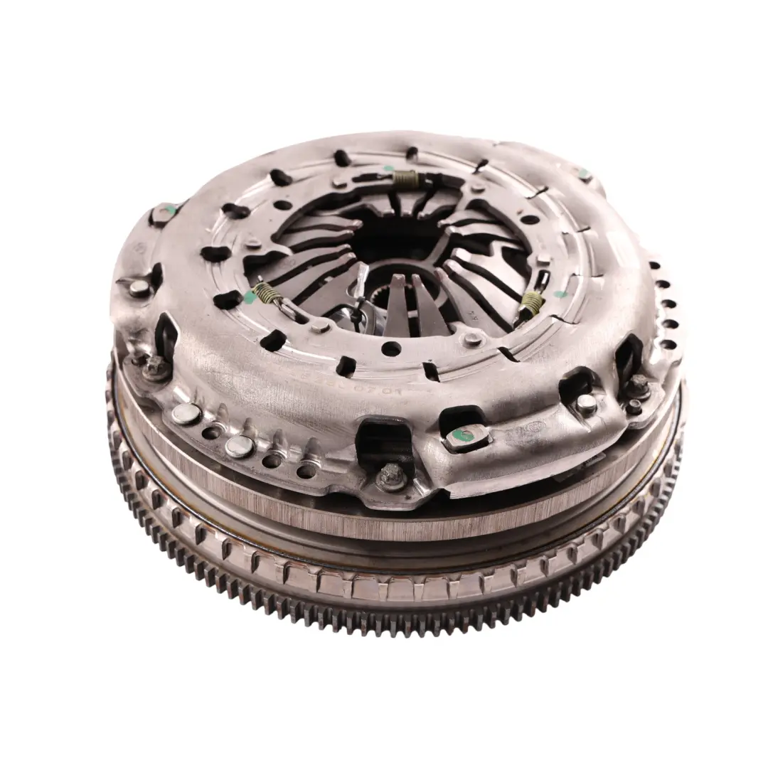 Mercedes Vito W447 Clutch Dual Mass Flywheel Kit OM651 Diesel - SKU A0262500701 - Part number A0262500701