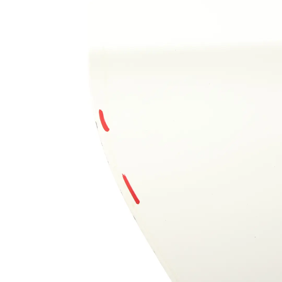 Pannello di copertura posteriore destro Calcite Bianco - 650 per Mercedes X117 con numero di parte A1177300205 Mercedes X117 Pannello di copertura posteriore destro Calcite Bianco - 650 - SKU A1177300205-CW - Numero di parte A1177300205