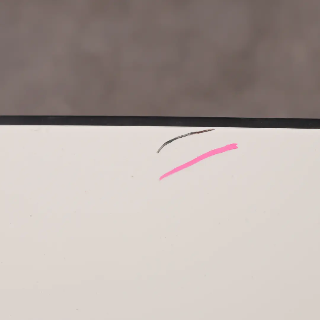 Portellone posteriore bagagliaio spoiler Bianco Calcite - 650 per Mercedes CLA X117 con numero di parte A1177900200 Mercedes CLA X117 Portellone posteriore bagagliaio spoiler Bianco Calcite - 650 - SKU A1177900200-CW - Numero di parte A1177900200