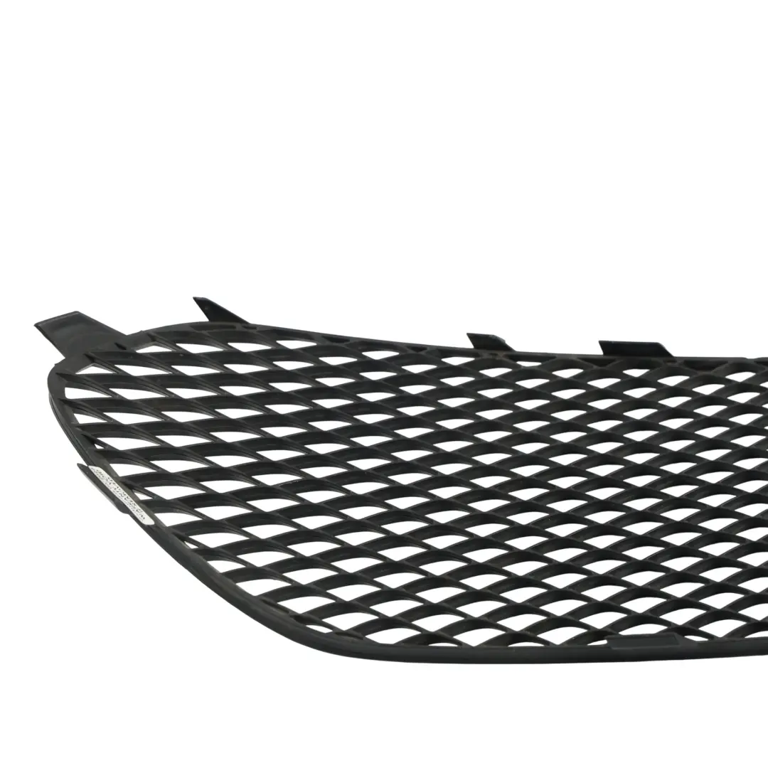 Grille Calandre Pare-Chocs Avant Gauche A1178850722 pour Mercedes C117 X117 à propos du numéro de pièce A1178851722 Mercedes C117 X117 Grille Calandre Pare-Chocs Avant Gauche A1178850722 - SKU A1178851722 - Numéro de pièce A1178851722