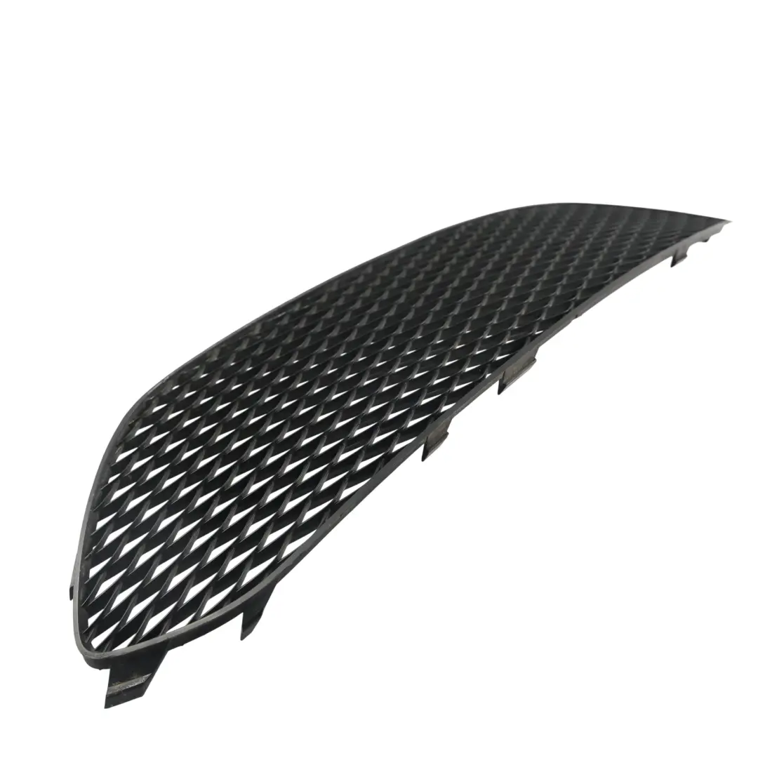 Grille Calandre Pare-Chocs Avant Gauche A1178850722 pour Mercedes C117 X117 à propos du numéro de pièce A1178851722 Mercedes C117 X117 Grille Calandre Pare-Chocs Avant Gauche A1178850722 - SKU A1178851722 - Numéro de pièce A1178851722