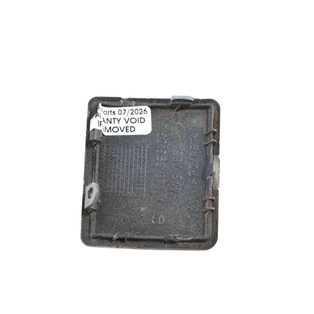 Abschleppöse Abdeckung Rechts Vorne Chalcedon Blau für Mercedes W220 mit Teilenummer A1406980330 Mercedes W220 Abschleppöse Abdeckung Rechts Vorne Chalcedon Blau - SKU A1406980330-CHB - Teilenummer A1406980330