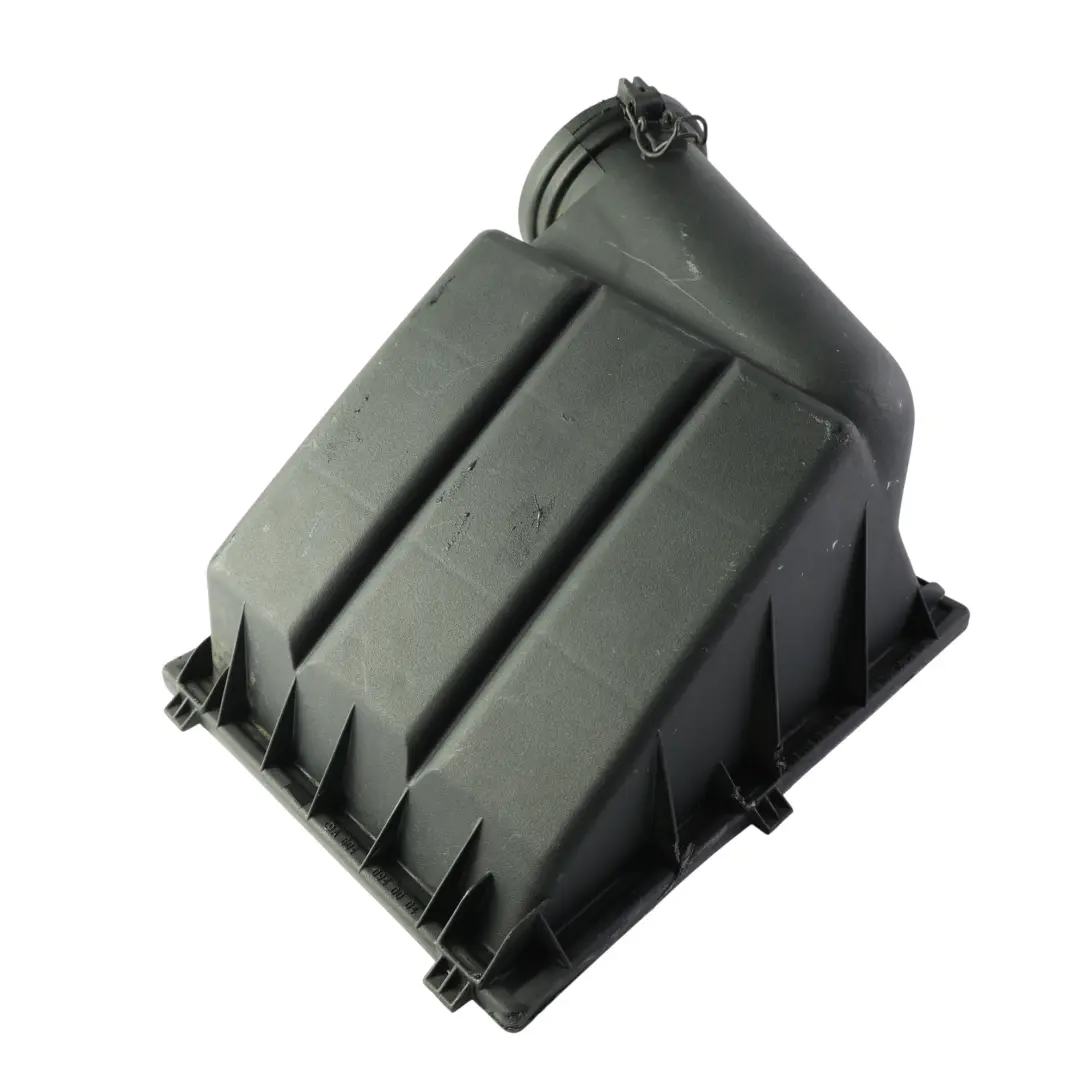 Boîtier Filtre à Air Couvercle Carter pour Mercedes W163 à propos du numéro de pièce A1635050160 Mercedes W163 Boîtier Filtre à Air Couvercle Carter - SKU A1635050160 - Numéro de pièce A1635050160