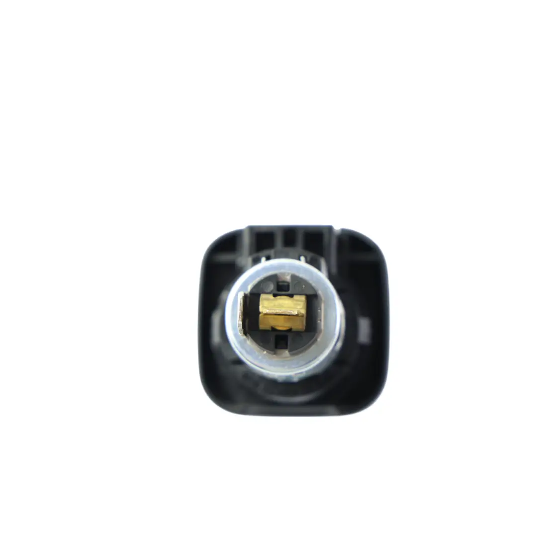 Zigarettenanzünder Steckdose für Mercedes W164 W251 W163 mit Teilenummer A1638200051 Mercedes W164 W251 W163 Zigarettenanzünder Steckdose - SKU A1638200051 - Teilenummer A1638200051