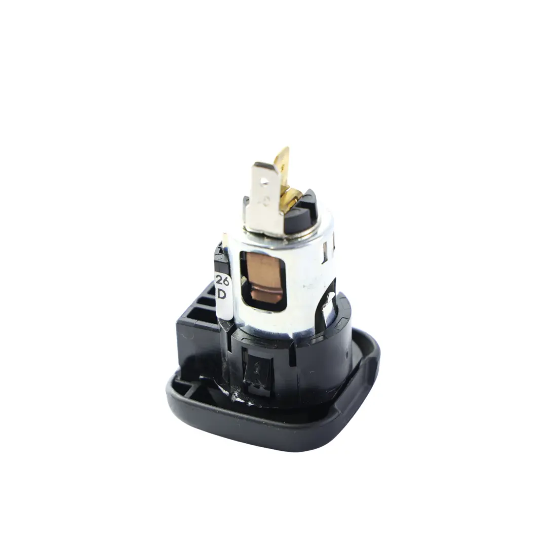 Mercedes W164 W251 W163 Prise Allume-Cigare Sortie Alimentation - SKU A1638200051 - Numéro de pièce A1638200051