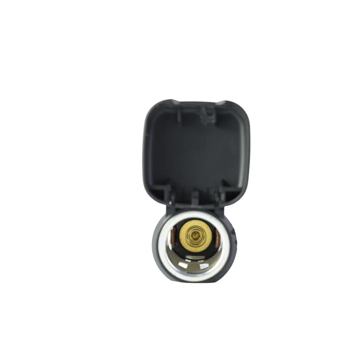 Presa Accendisigari Alimentazione per Mercedes W164 W251 W163 con numero di parte A1638200051 Mercedes W164 W251 W163 Presa Accendisigari Alimentazione - SKU A1638200051 - Numero di parte A1638200051