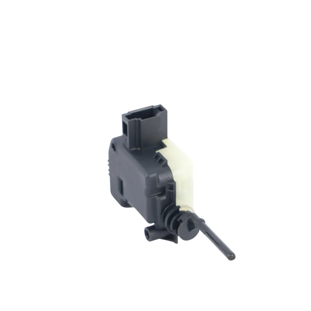 Mercedes W163 Motor Actuador Tapa Combustible Eléctrico - SKU A1638204942 - Número de pieza A1638204942