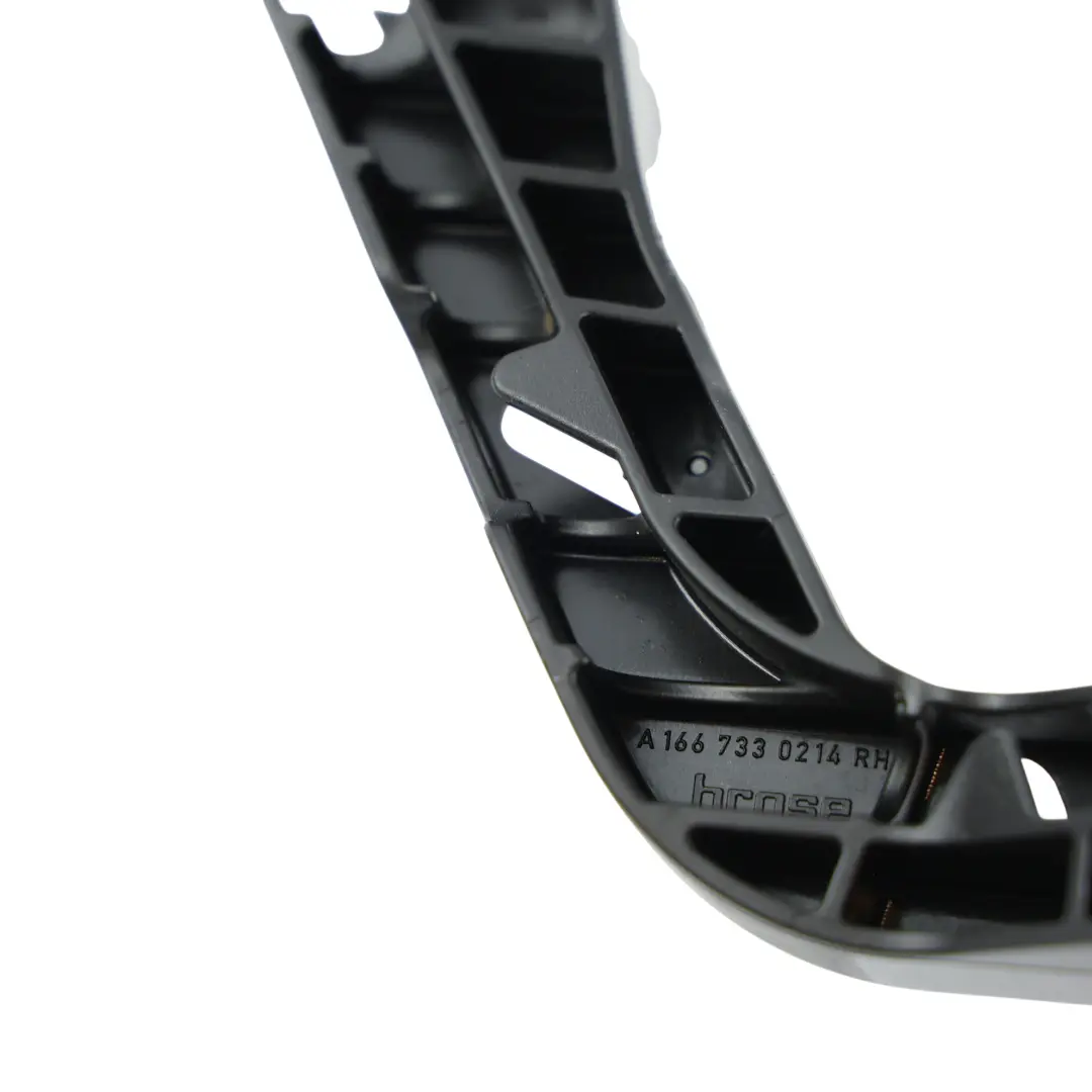 Mercedes W166 Türgriff Halter Halterung Träger Hinten Rechts - SKU A1667330214 - Teilenummer A1667330214