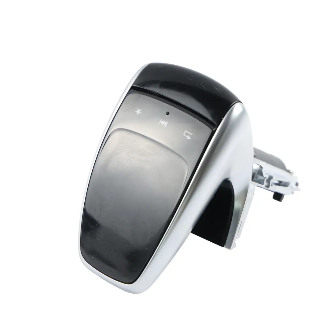 Consola Control Media Touchpad Navegador para Mercedes C205 W205 con número de pieza A1669008422 Mercedes C205 W205 Consola Control Media Touchpad Navegador - SKU A1669008422 - Número de pieza A1669008422